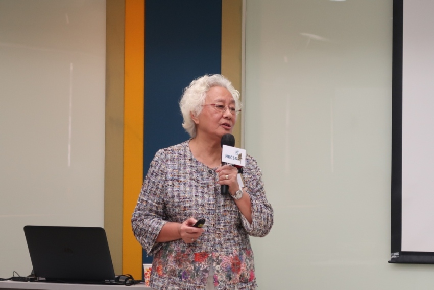 Mrs Patricia Chu, Chairman, Hong Kong Anti-Cancer Society spoke on the Society’s development and shared her experience and insights on governance as a Chairman.
