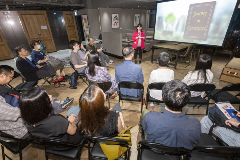 Turning Page: Where Pioneers Empower Peers