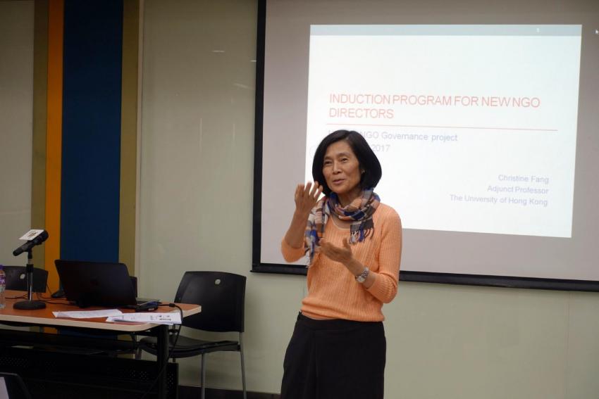 香港大學客席教授方敏生女士闡述機構管治的理念、董事的權責，引起參加者的熱烈討論。