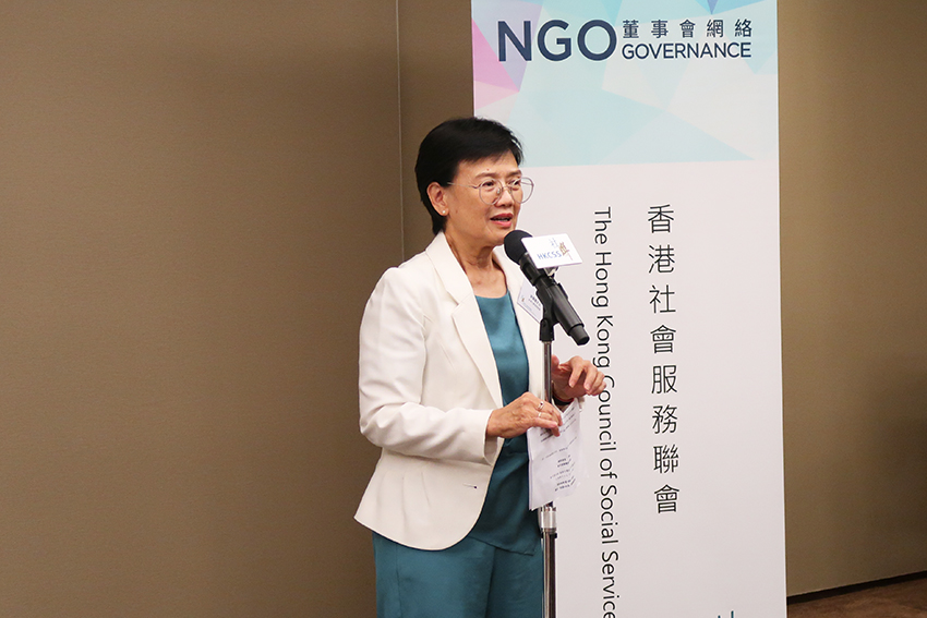 社联副主席梁佩瑶女士欢迎来宾，并指出公众对非政府机构的合规期望日渐加增，社福界更加需要法律上的支持改善机构的管治。